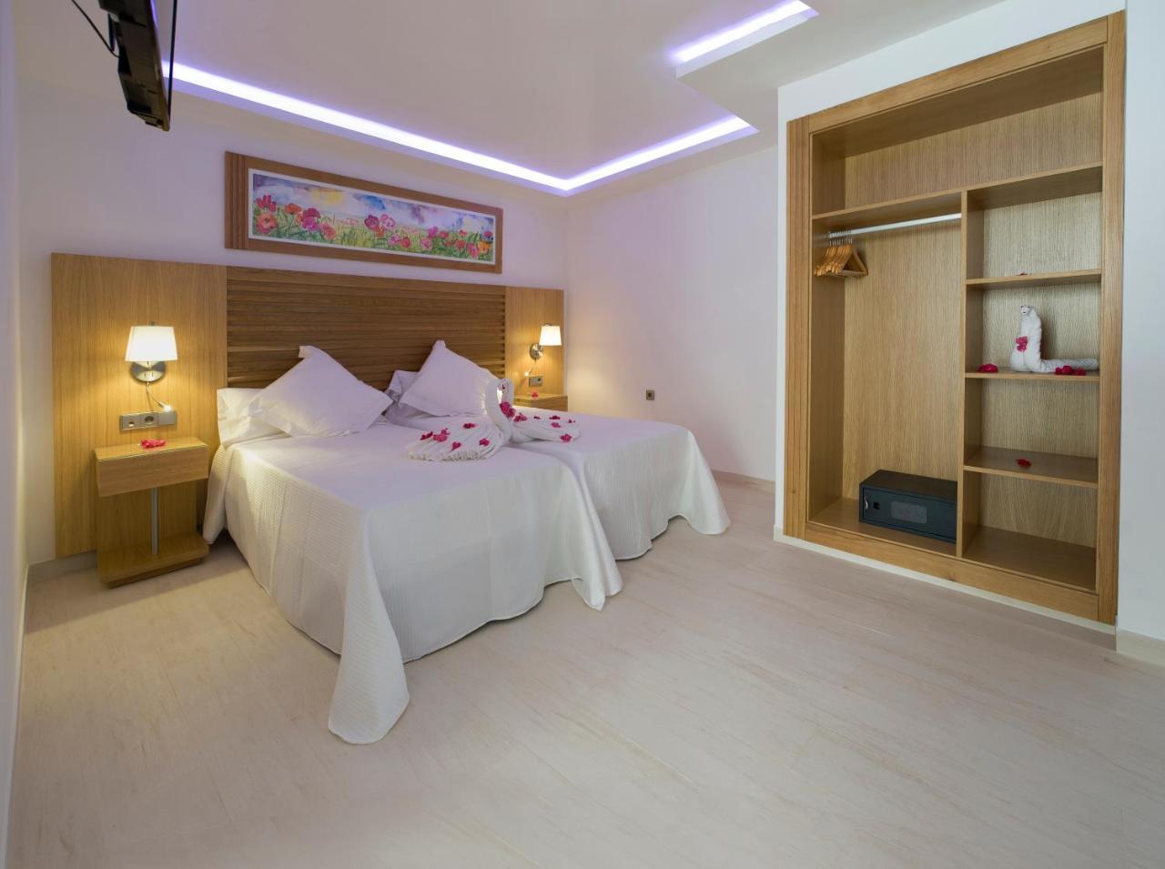 My Way Luxury Ibiza Studio - Ab Group Platja d'en Bossa Exterior foto