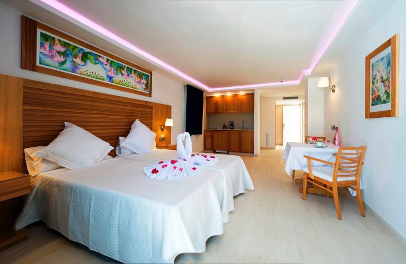 My Way Luxury Ibiza Studio - Ab Group Platja d'en Bossa Exterior foto